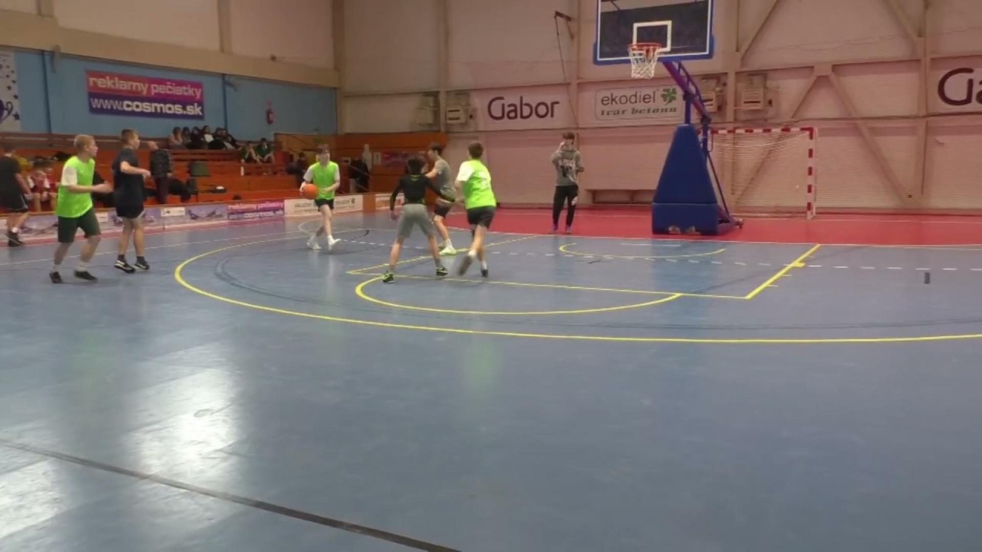 Embedded thumbnail for V streetbasketbale najlepšia škola Duklianska