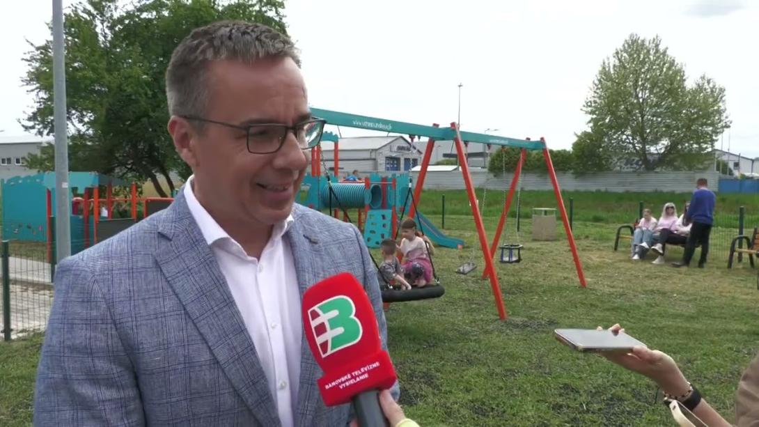 Embedded thumbnail for Bánovce otvorili Ihrisko pre každé dieťa