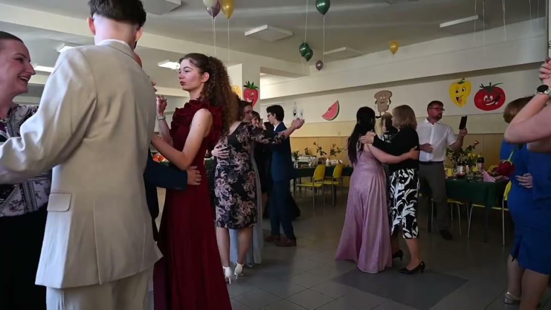 Embedded thumbnail for Venčeková slávnosť v ZŠ Duklianska